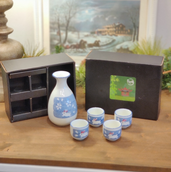 Rabbit Sake Set - Picture 5 of 9